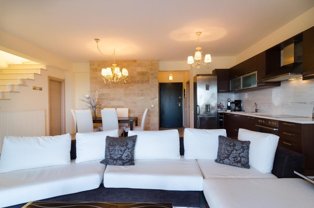 White Rose Villa 克里皮吉 外观 照片